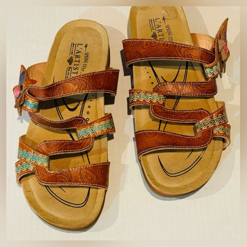 L'Artiste Spring Step Leather & Rubber Slip-on Sandals  9.5